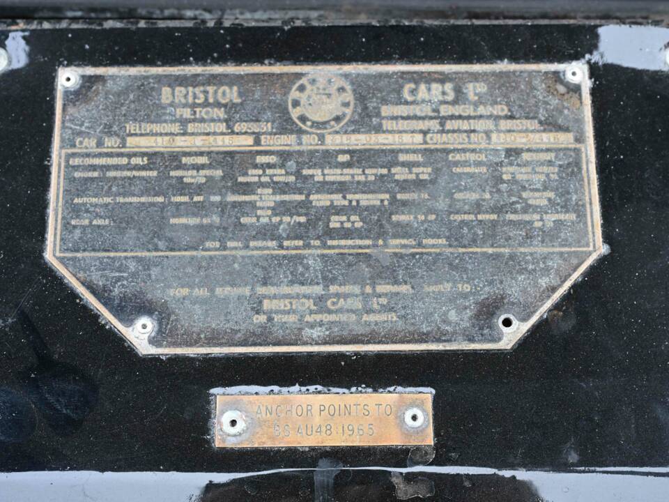 Image 36/40 of Bristol 410 (1968)