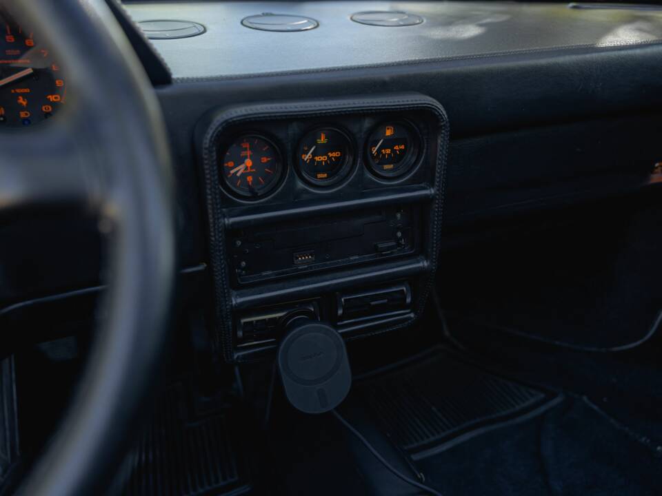 Image 42/60 of Ferrari 328 GTS (1986)