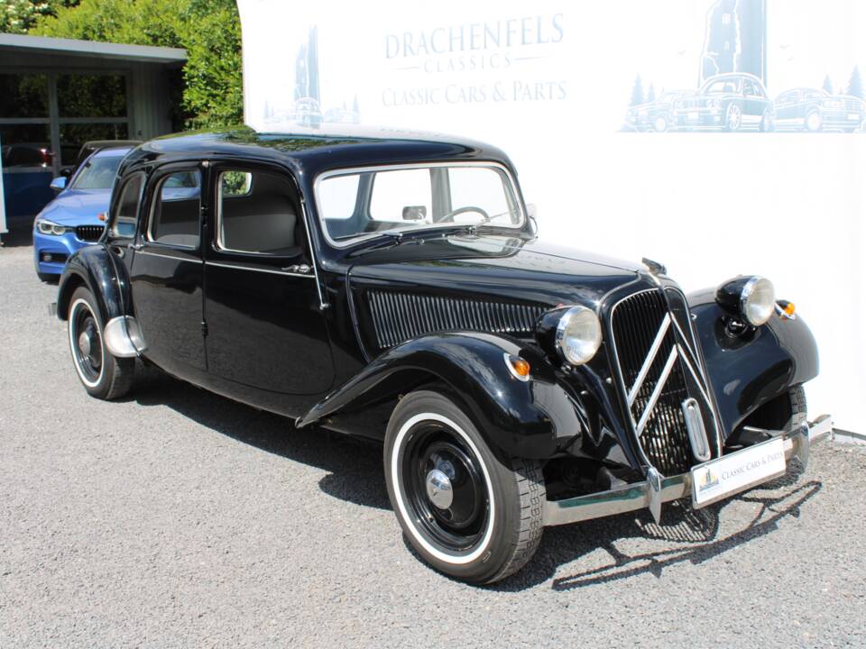Image 7/50 of Citroën Traction Avant 11 Familiale (1955)