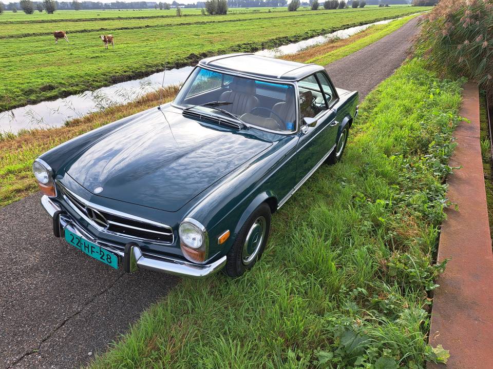 Image 8/17 de Mercedes-Benz 280 SL (1969)
