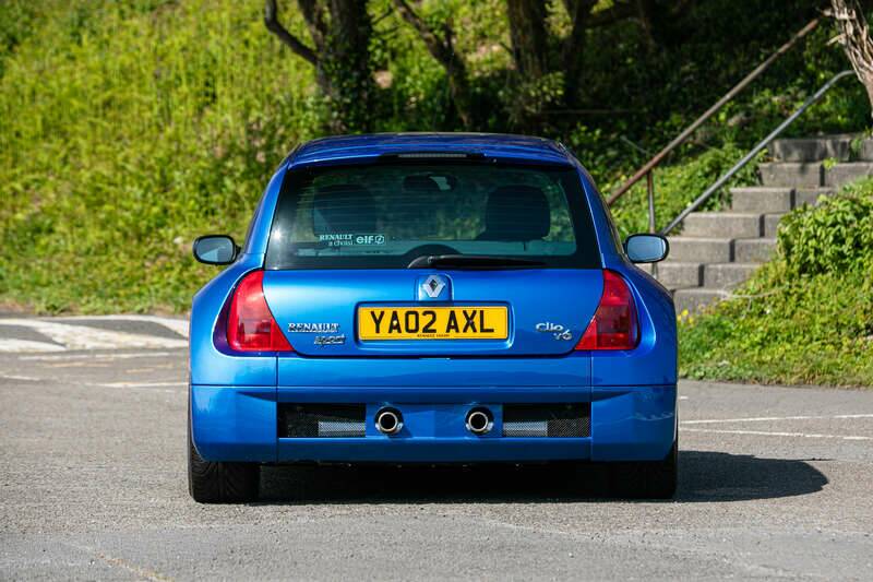 Imagen 32/34 de Renault Clio II V6 (2002)