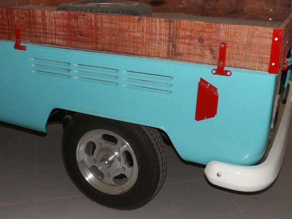 Image 33/43 de Volkswagen T2a pickup (1969)