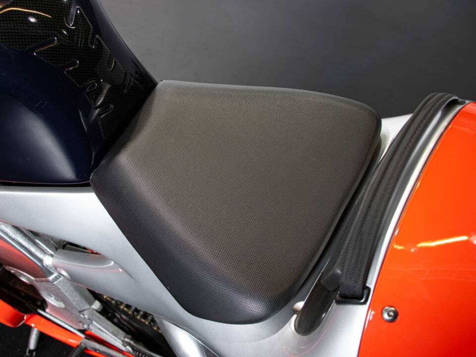 Image 48/50 of Aprilia RS 250 (1998)