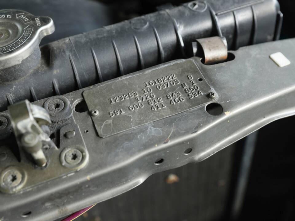 Image 41/49 of Mercedes-Benz 230 TE (1981)