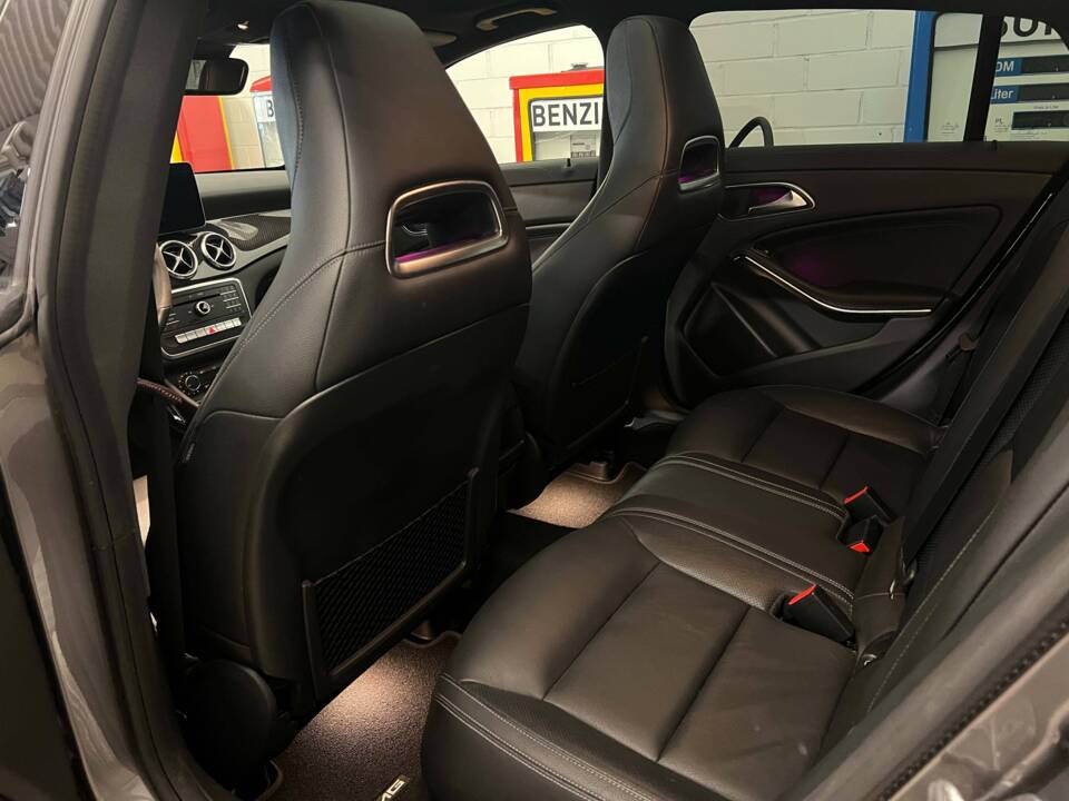 Bild 11/16 von Mercedes-AMG CLA 45 Shooting Brake (2019)
