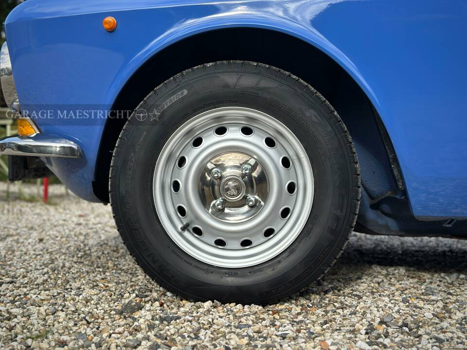 Bild 51/100 von Alfa Romeo Giulia GT 1300 Junior (1973)