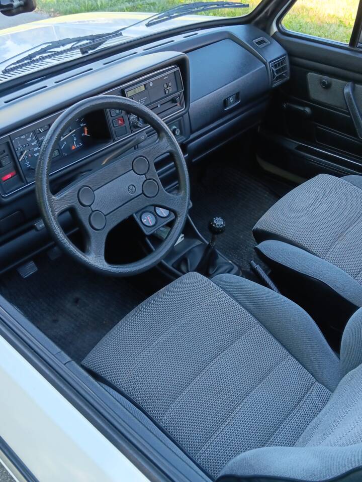 Bild 39/55 von Volkswagen Golf I Cabrio 1.8 (1985)
