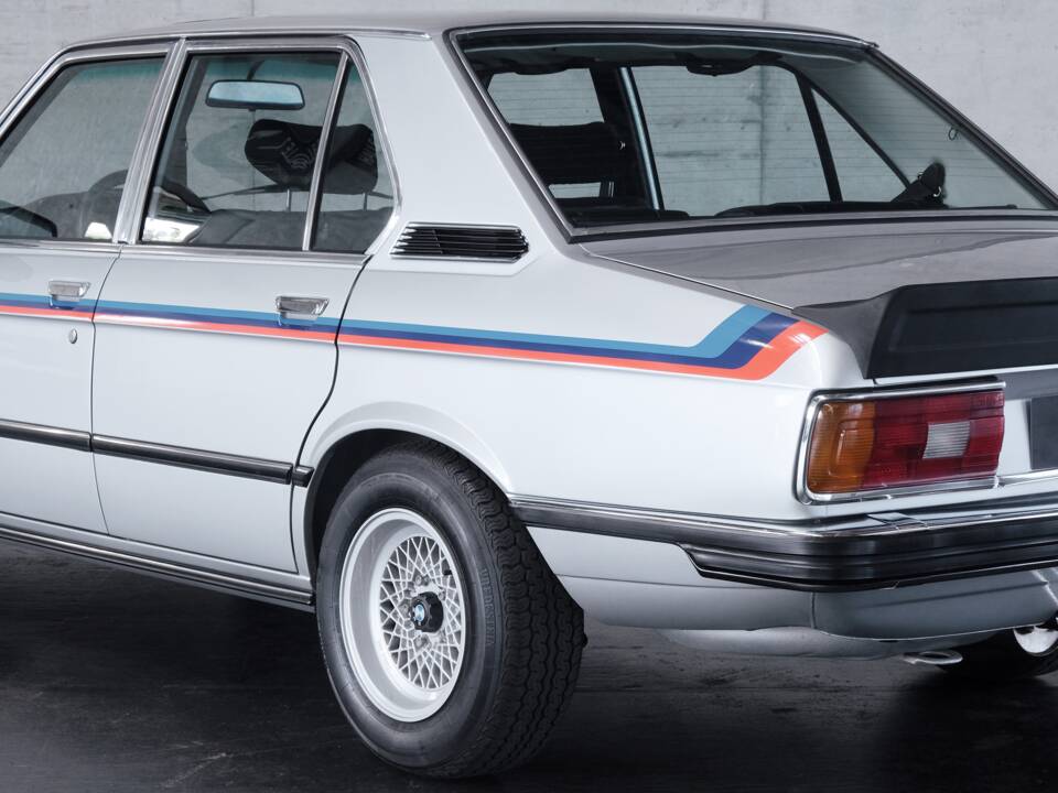 Bild 38/50 von BMW M 535i (1979)
