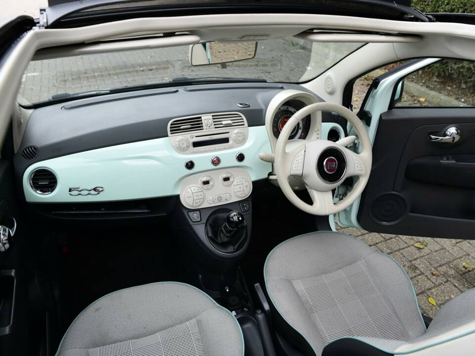 Image 36/45 of FIAT 500 C (2015)
