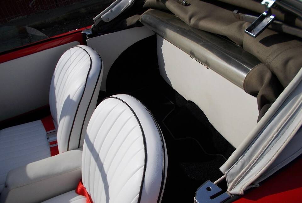 Image 10/11 of Sunbeam Alpine Mk II (1962)