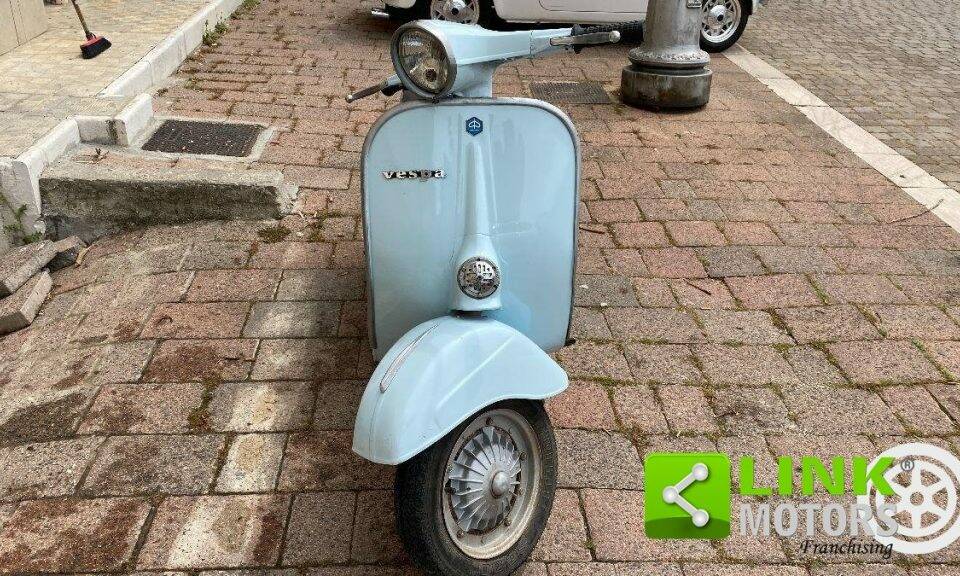 Image 2/10 de Piaggio Vespa 125 Primavera (1975)