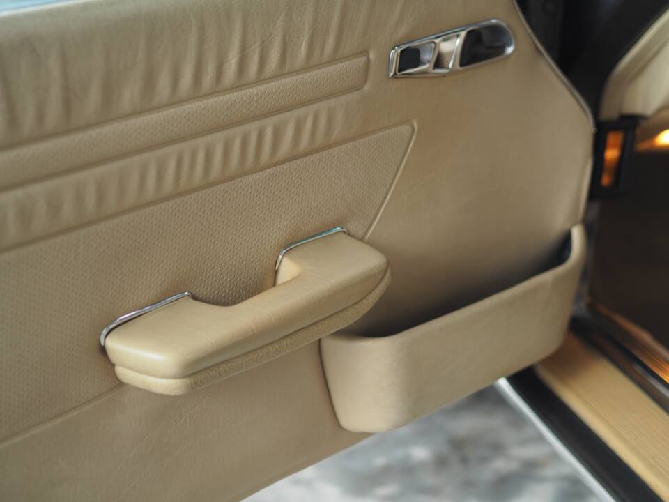 Immagine 32/51 di Mercedes-Benz 280 SL (1985)