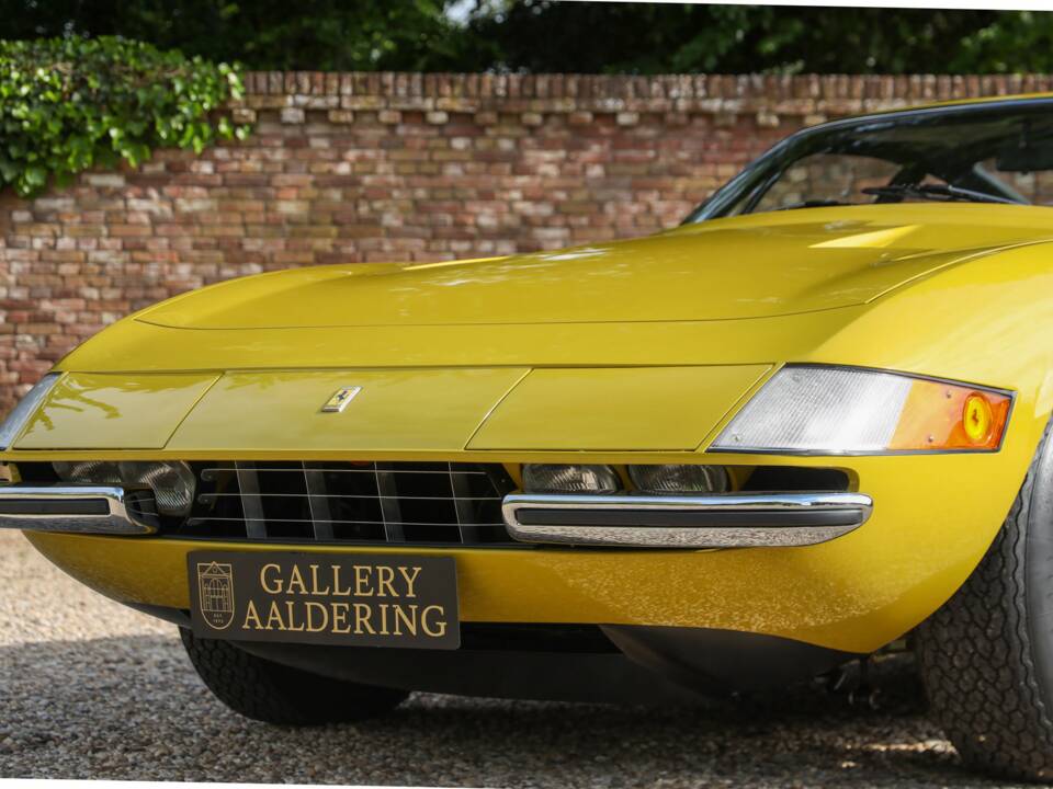 Obraz 23/50 pojazdu Ferrari 365 GTB/4 Daytona (1971)