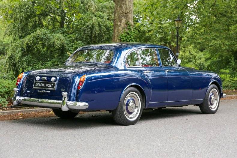 Image 7/44 of Bentley S 3 Continental Flying Spur (1964)