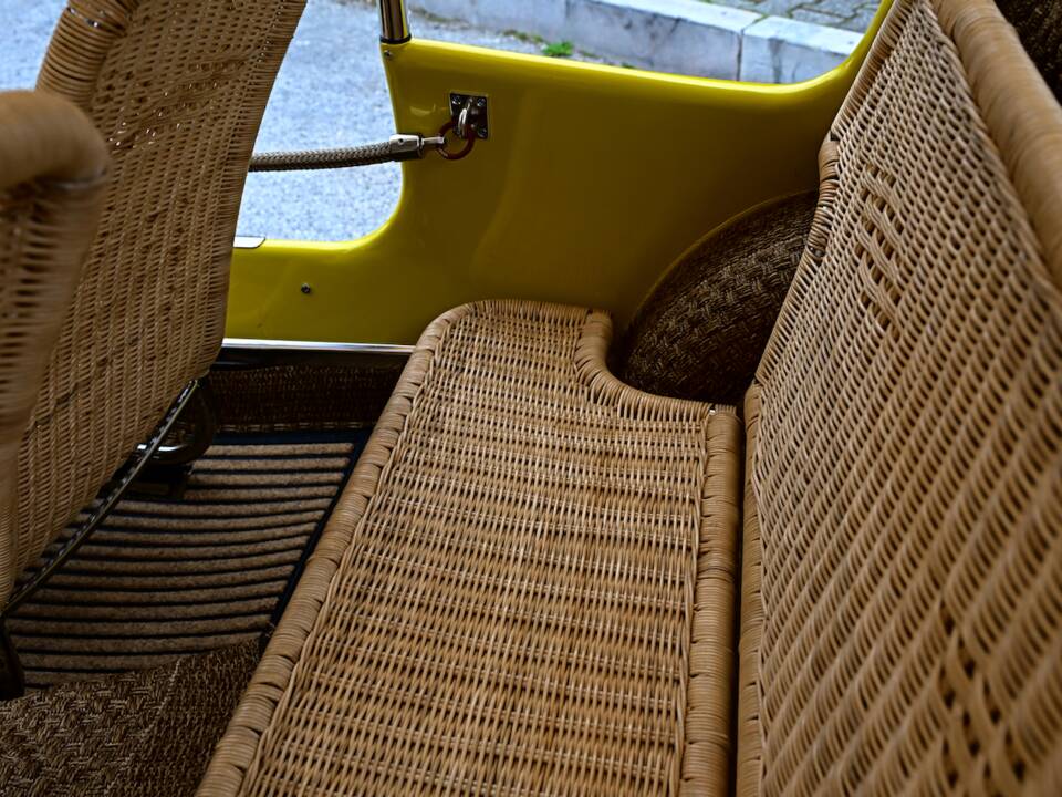 Image 23/45 of FIAT Ghia 500 Jolly (1971)