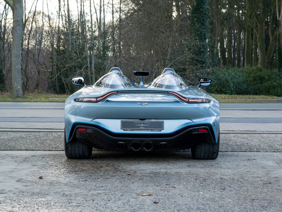 Bild 6/35 von Aston Martin V12 Speedster (2021)