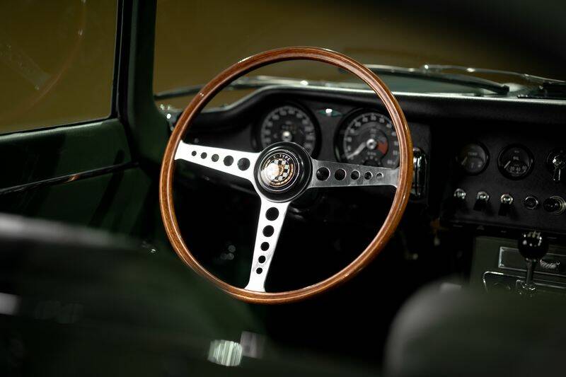 Image 11/50 de Jaguar Type E 4.2 (1966)