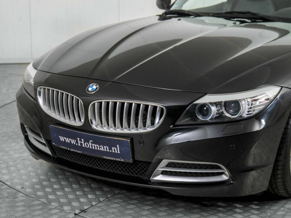 Image 18/50 of BMW Z4 sDrive23i (2009)