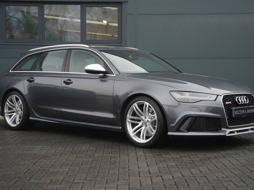 Immagine 1/50 di Audi RS6 Avant (2015)