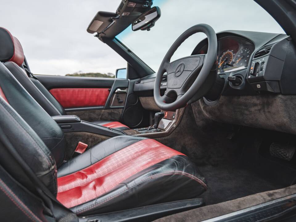 Image 33/42 de Mercedes-Benz SL 320 "Mille Miglia" (1995)