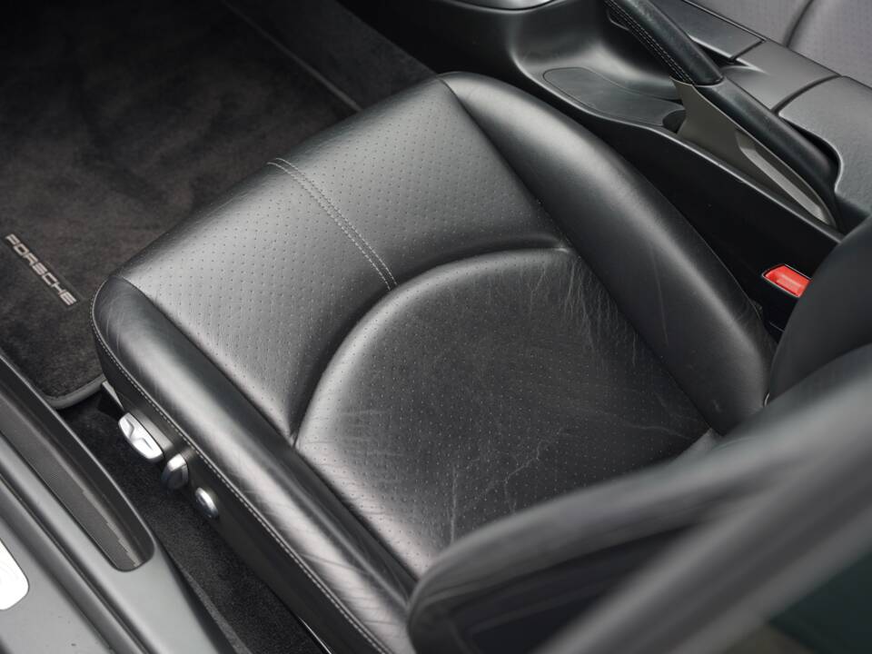 Bild 20/50 von Porsche 911 Carrera 4S (2007)
