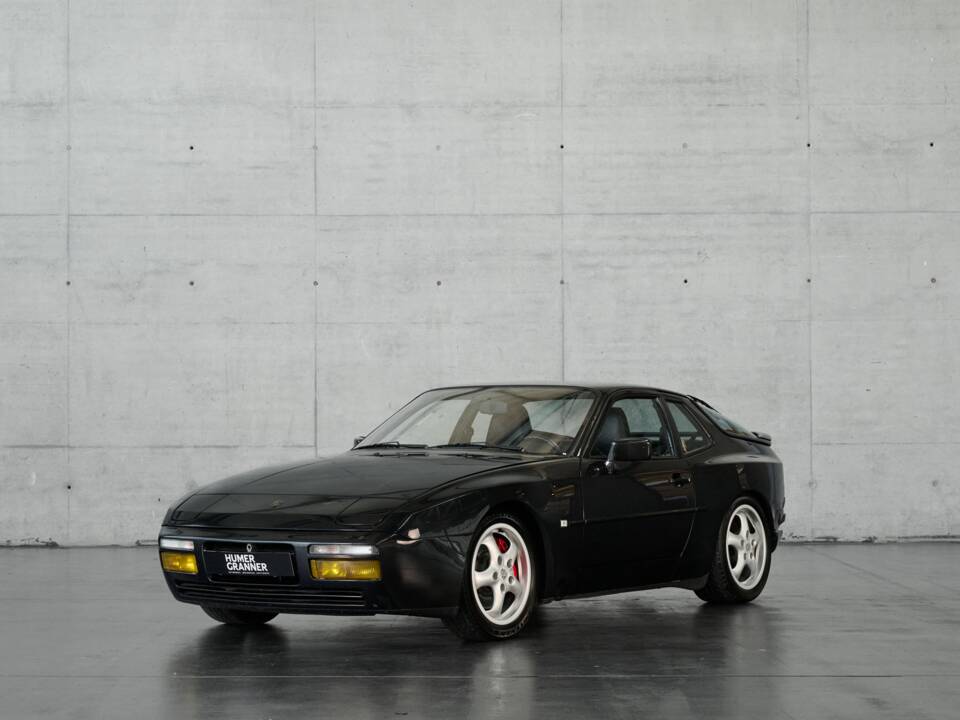 Bild 1/50 von Porsche 944 Turbo (1990)