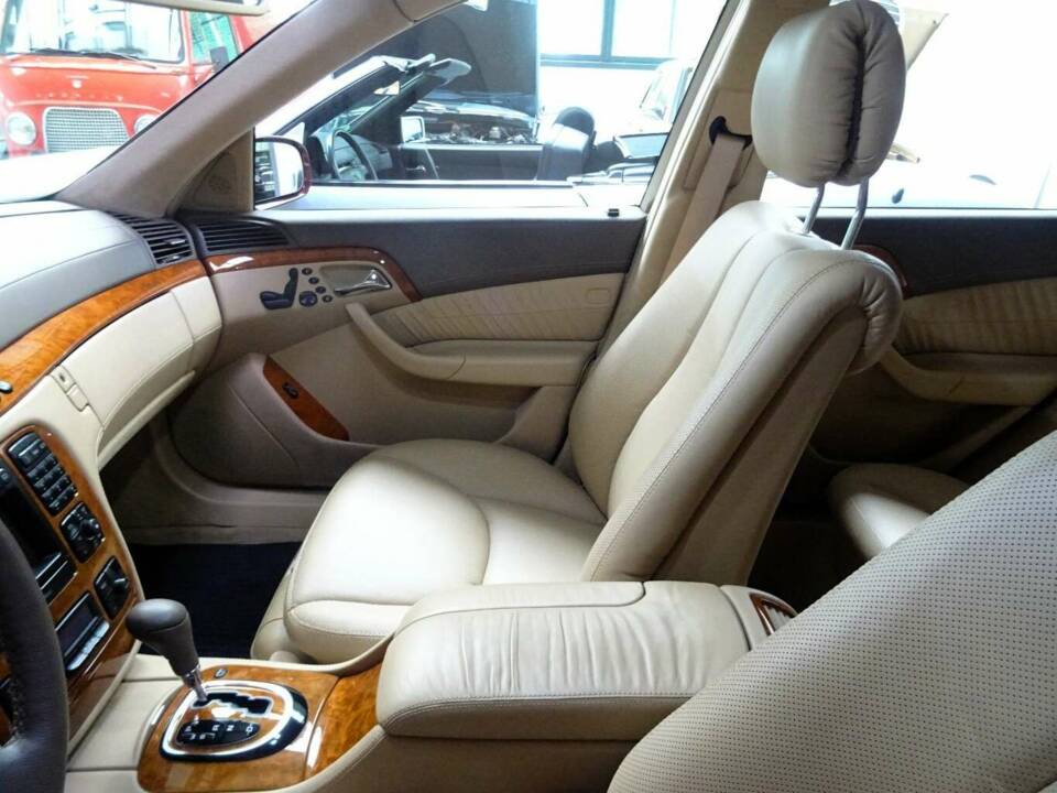 Immagine 7/41 di Mercedes-Benz S 500 (1999)
