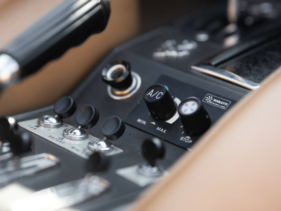 Bild 30/43 von Ferrari 308 GTS (1978)