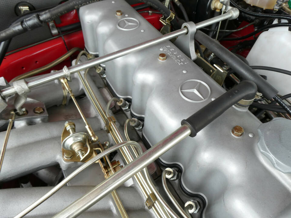 Afbeelding 19/28 van Mercedes-Benz 250 SE (1965)