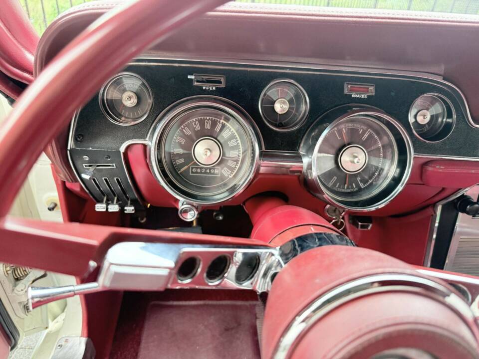Image 32/50 of Ford Mustang 289 (1967)