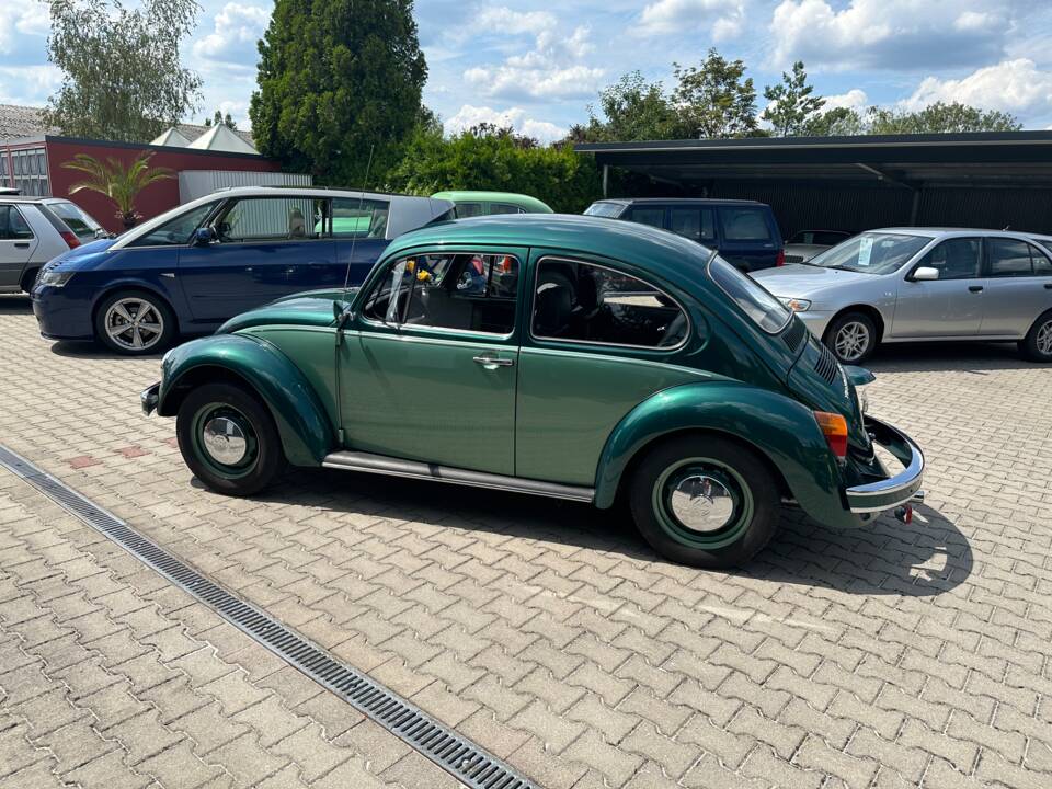 Image 9/92 of Volkswagen Beetle 1600 (1996)