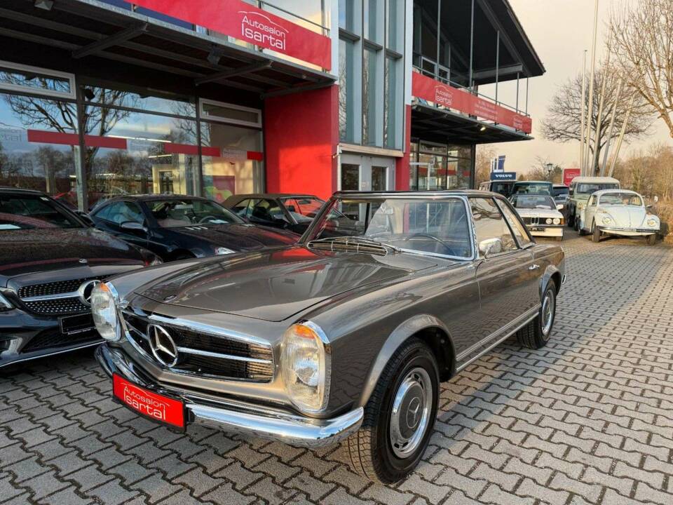 Image 2/30 of Mercedes-Benz 230 SL (1965)
