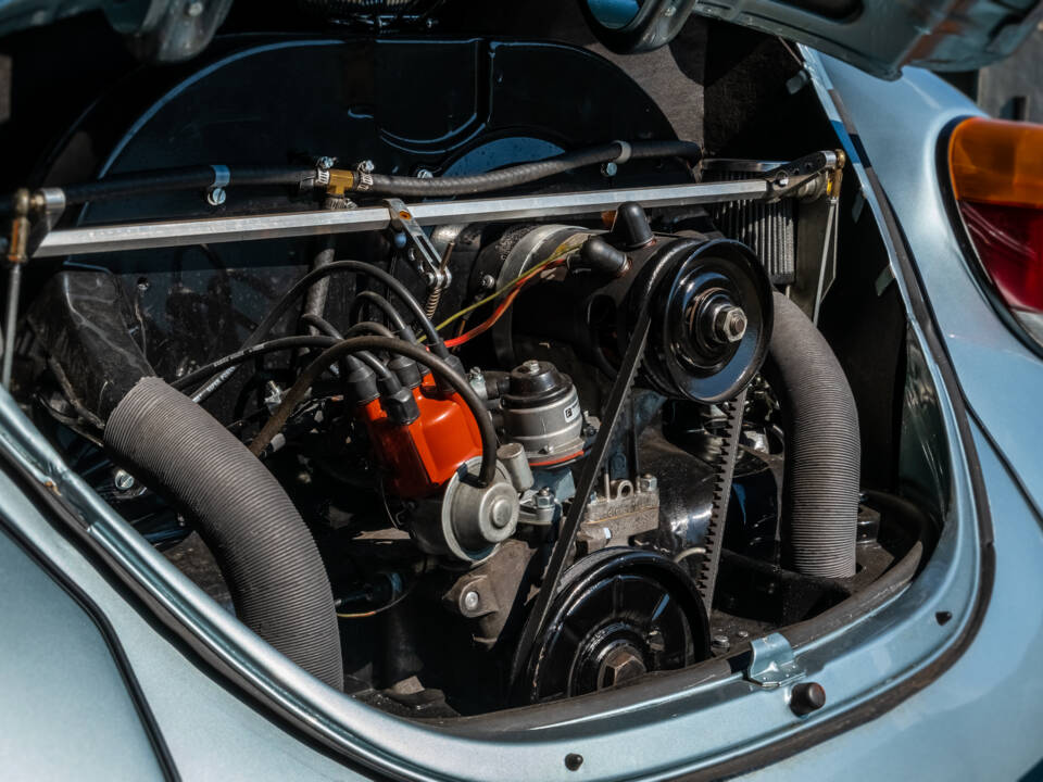 Image 18/33 of Volkswagen Beetle 1303 LS (1973)