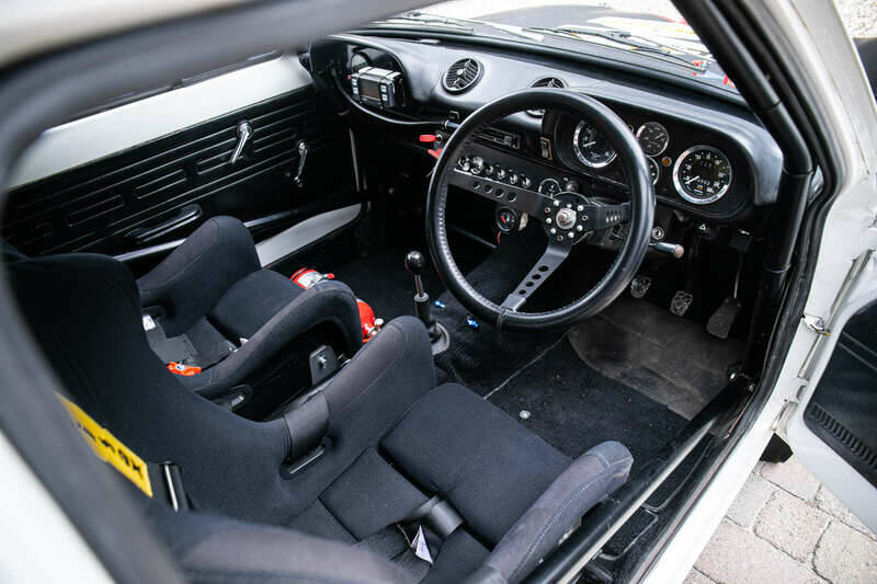Image 2/40 of Ford Escort Twin Cam (1968)
