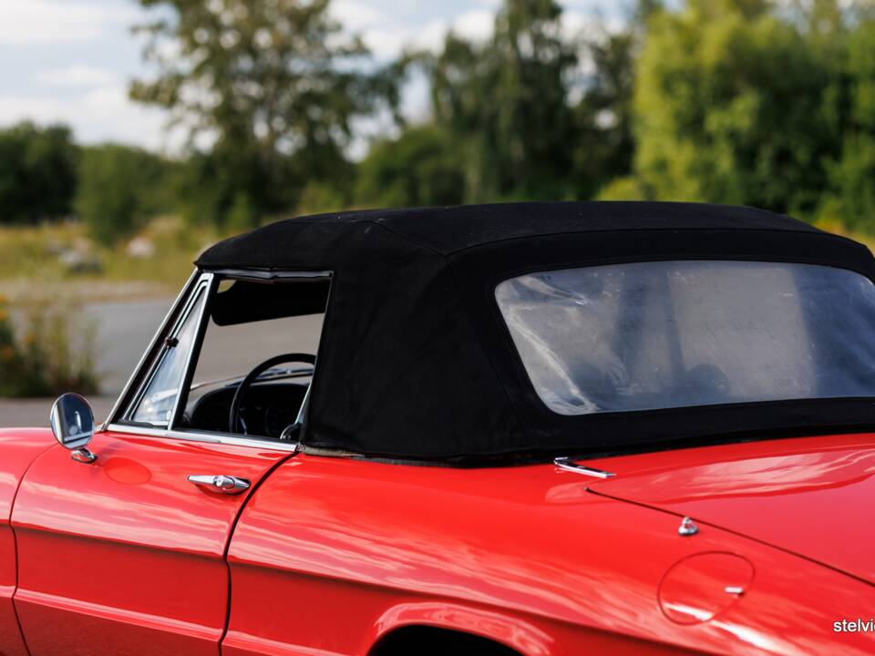 Afbeelding 37/37 van Alfa Romeo 1600 Spider Duetto (1966)