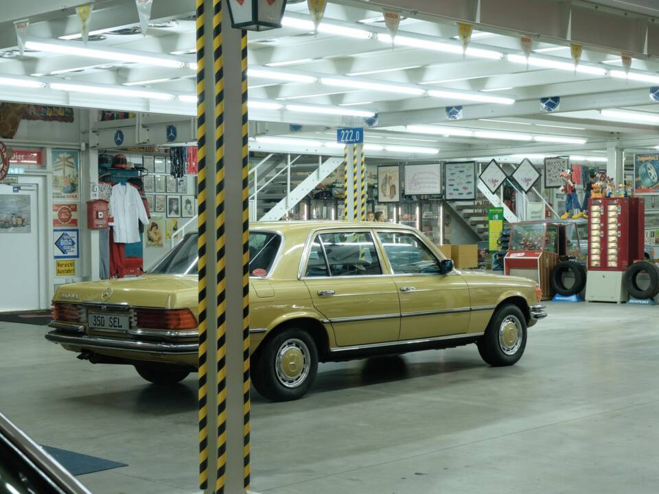Image 11/76 of Mercedes-Benz 350 SEL (1977)