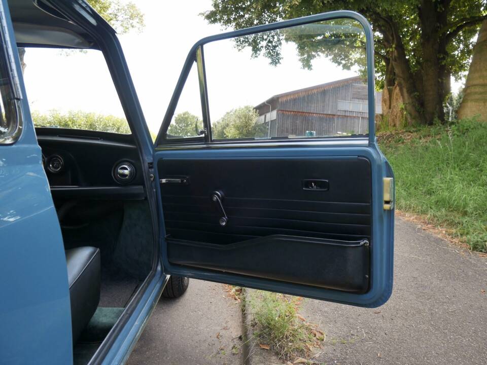Bild 20/32 von Innocenti Mini Cooper 1300 (1973)