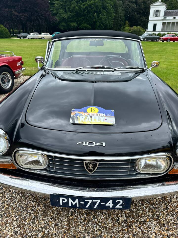 Imagen 2/26 de Peugeot 404 Convertible (1968)