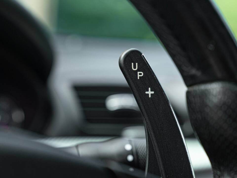 Bild 36/50 von Maserati GranTurismo 4.2 (2008)