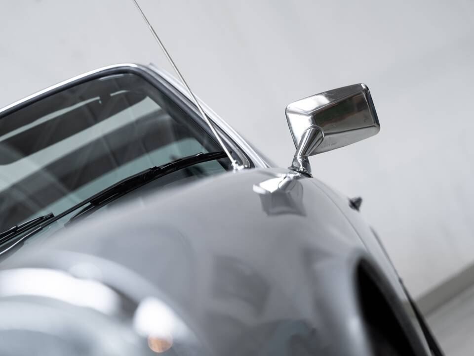 Image 23/41 de Porsche 911 2.4 E (1973)