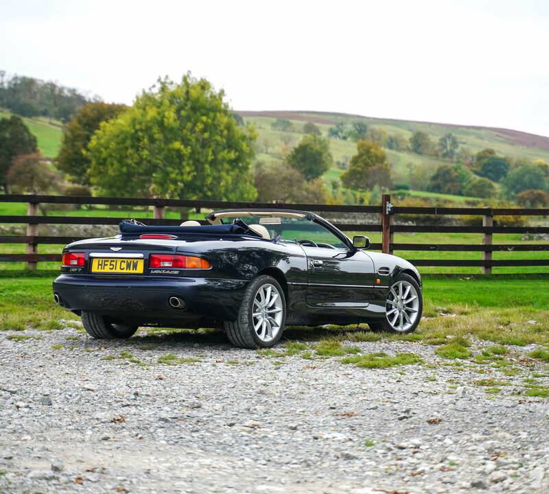 Bild 50/50 von Aston Martin DB 7 Vantage Volante (2002)