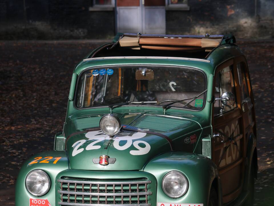 Image 46/51 de FIAT 500 C Giardiniera (1951)