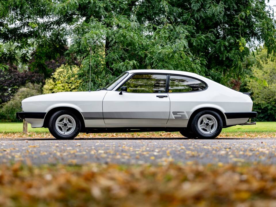 Image 2/37 of Ford Capri 3,0 (1981)