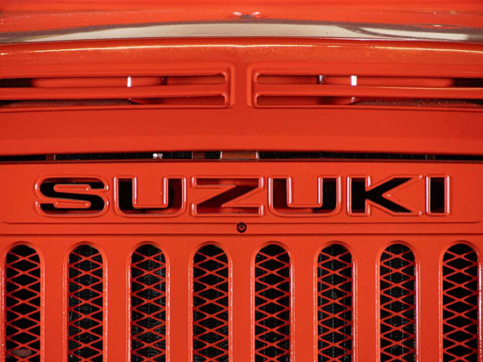 Image 17/47 of Suzuki LJ 80 (1981)