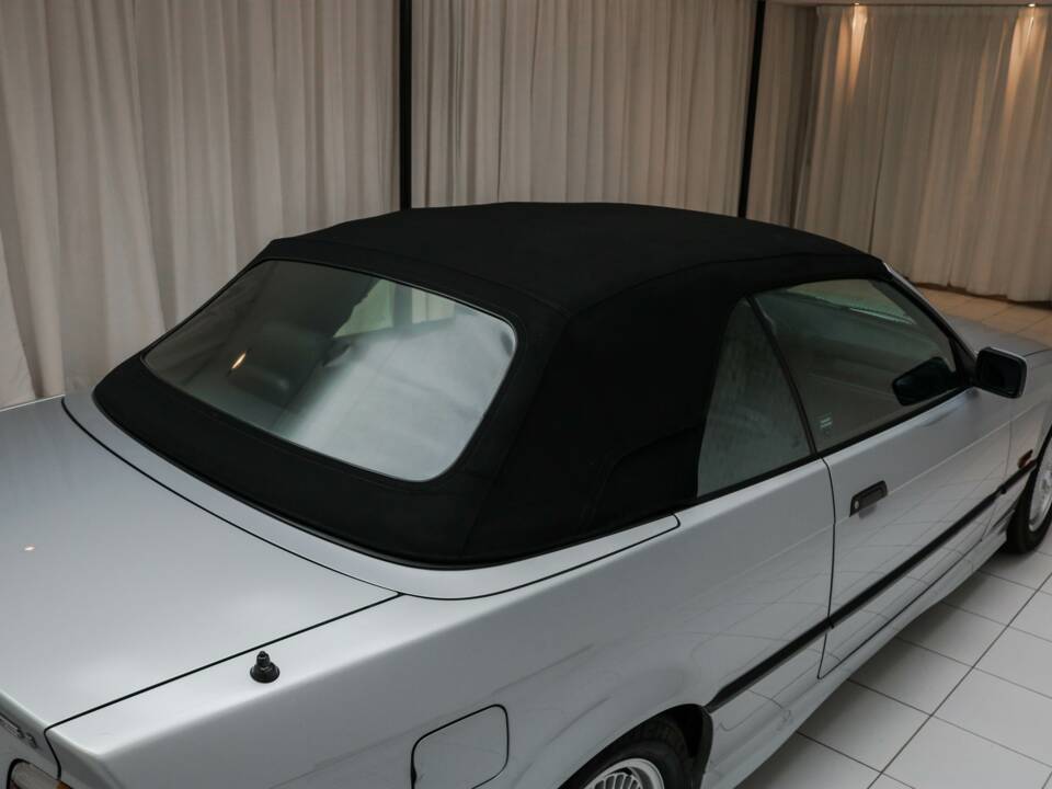 Imagen 13/28 de BMW 325i (1994)