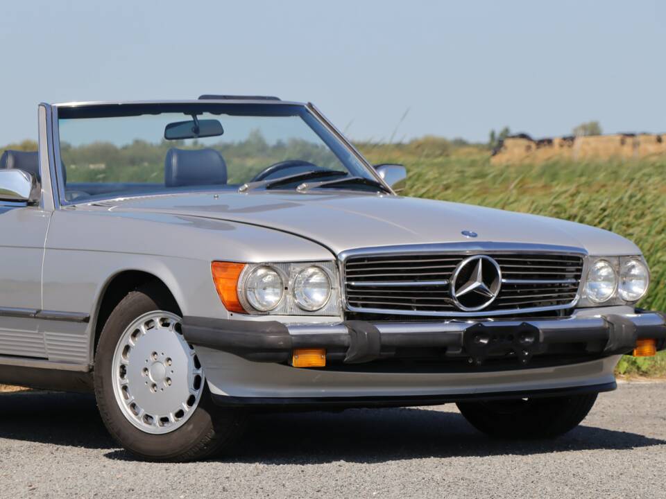 Image 29/50 de Mercedes-Benz 560 SL (1988)