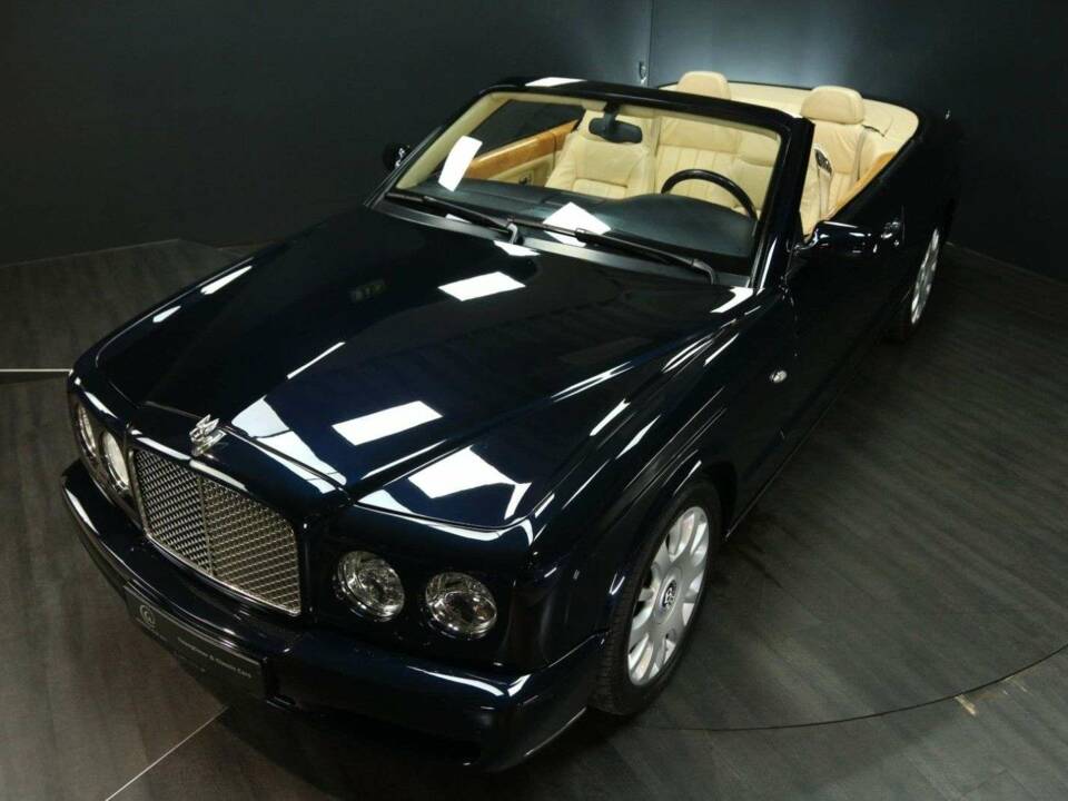 Image 34/49 de Bentley Azure (2006)