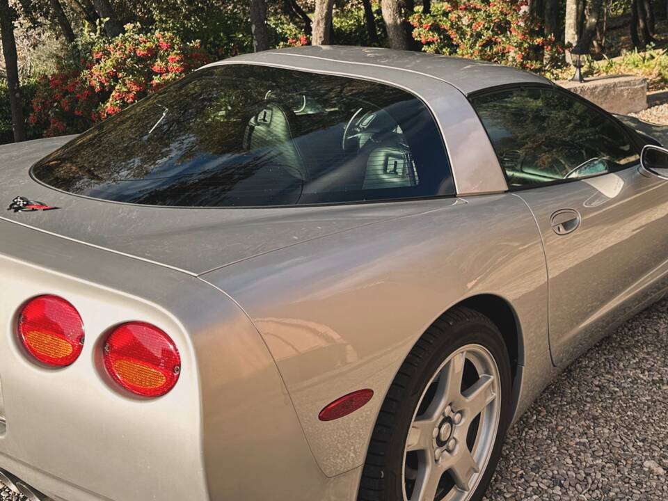 Image 2/191 of Chevrolet Corvette (1999)
