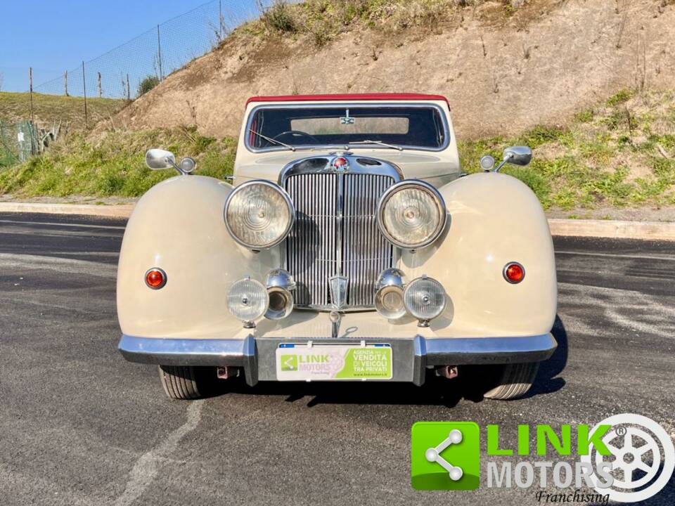 Image 5/10 de Triumph Dolomite 2-Litre (1942)