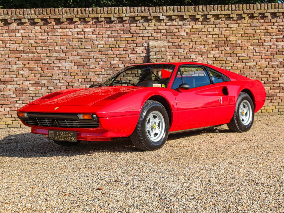 Image 9/50 de Ferrari 308 GTB (1977)
